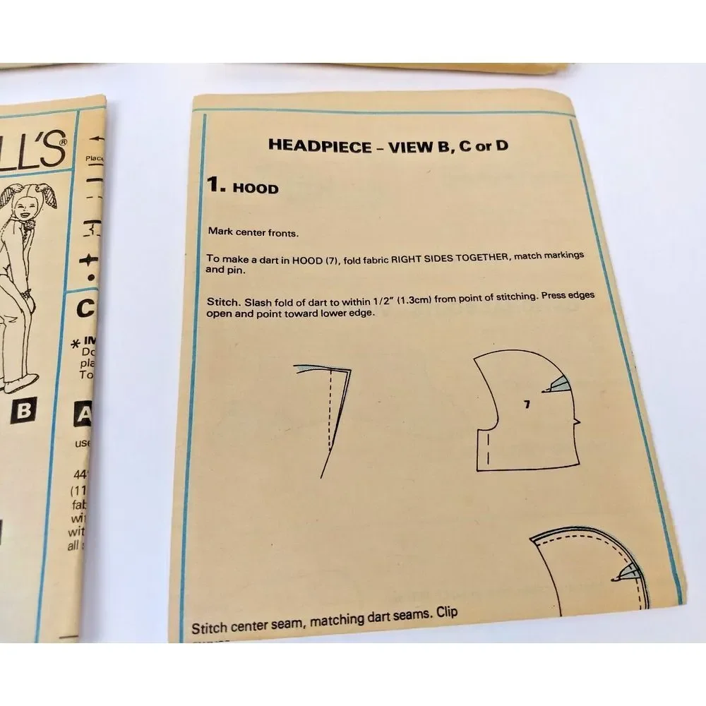 McCalls Sewing Pattern 7132 Kids Animal Costumes Sz 2 HALLOWEEN Cut Complete VTG